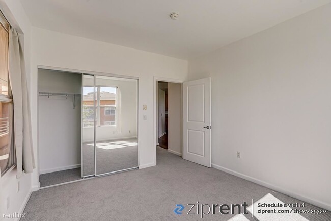 Building Photo - 2 br, 2 bath Condo - 301 Crescent Court, S...