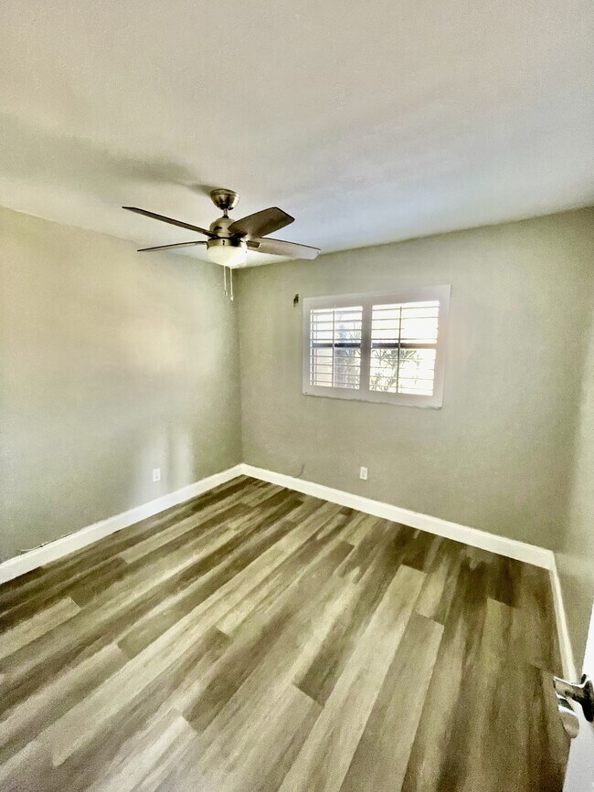 Building Photo - 6180 Principia Dr