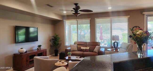 Building Photo - 27244 W Potter Dr