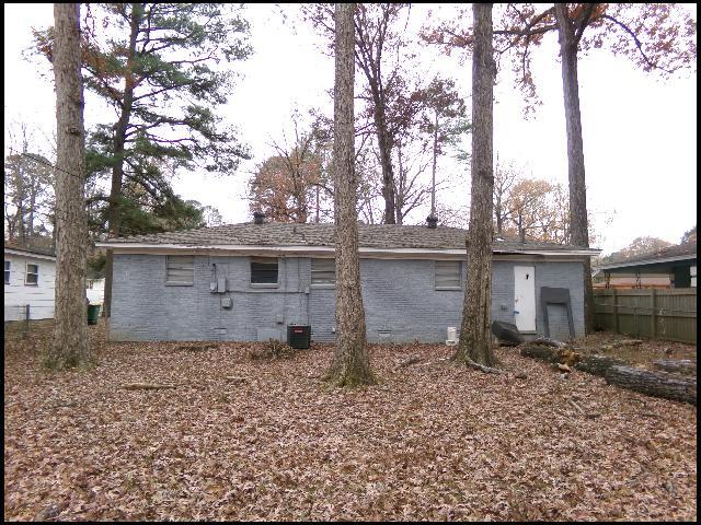 Building Photo - 7018 Fairfield Dr