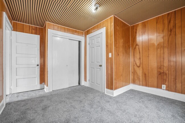 Building Photo - 1843 Ohio Ave