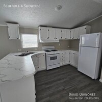 Building Photo - 2737 W Washington Center Rd