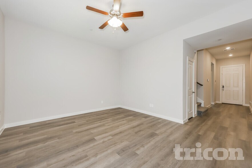 Building Photo - 1026 Fallgate Dr