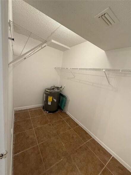 Building Photo - 11580 NW 43rd Ct