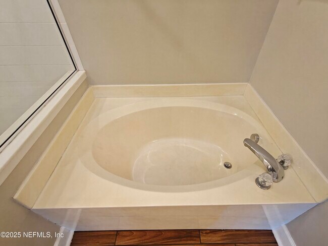 Building Photo - 1505 Majestic View Ln