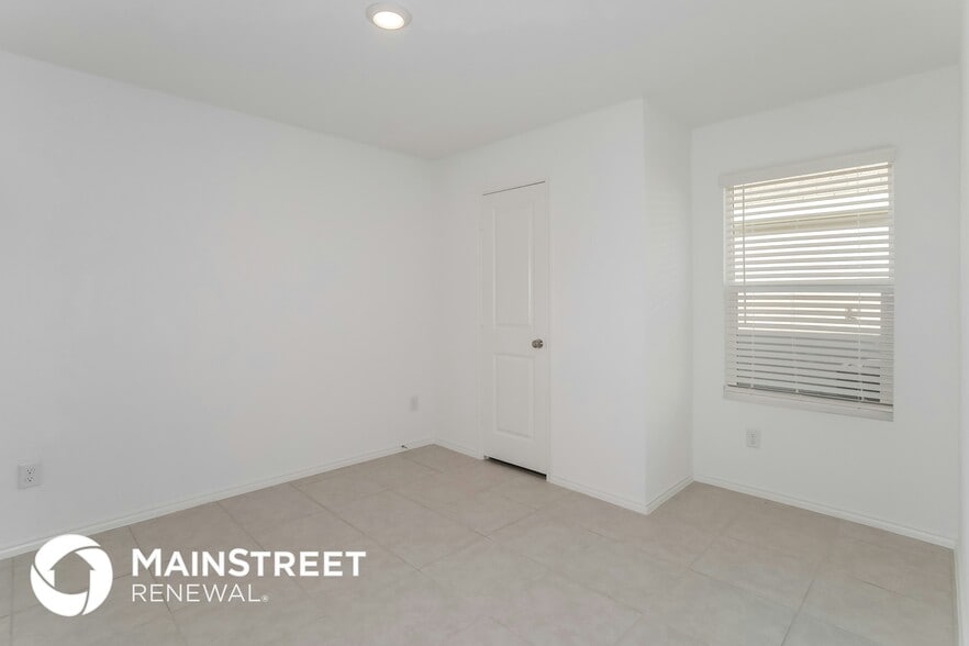 Building Photo - 5720 Rockrose Ln