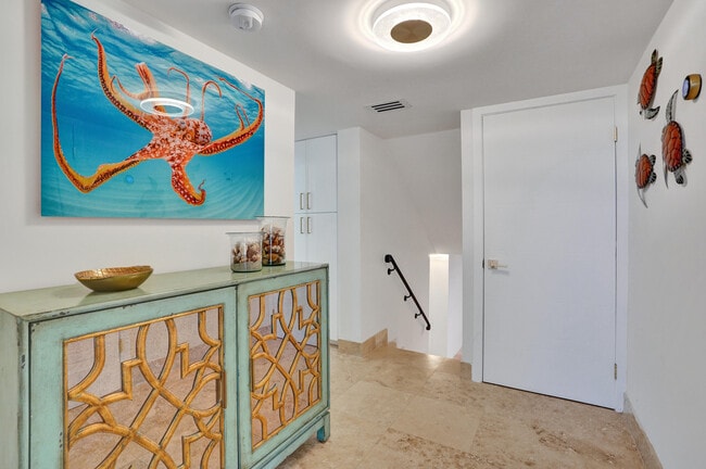 Building Photo - 755 Dotterel Rd