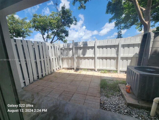 Building Photo - 12174 SW 143rd Ln