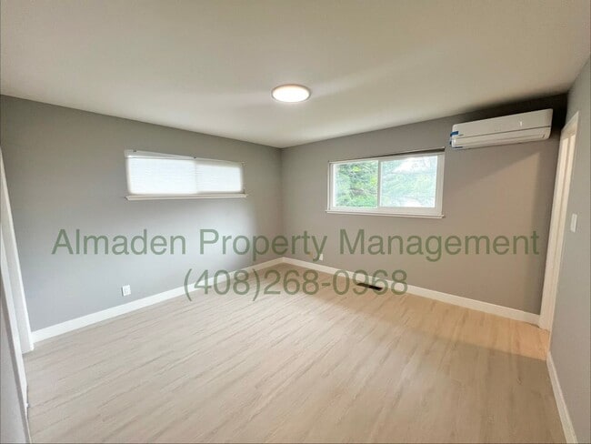 Building Photo - Newly Remodeled Tri-level Home! New Paint & No Carpets!