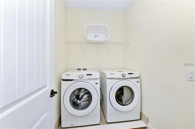 Building Photo - 3205 Caribbean Soul Dr