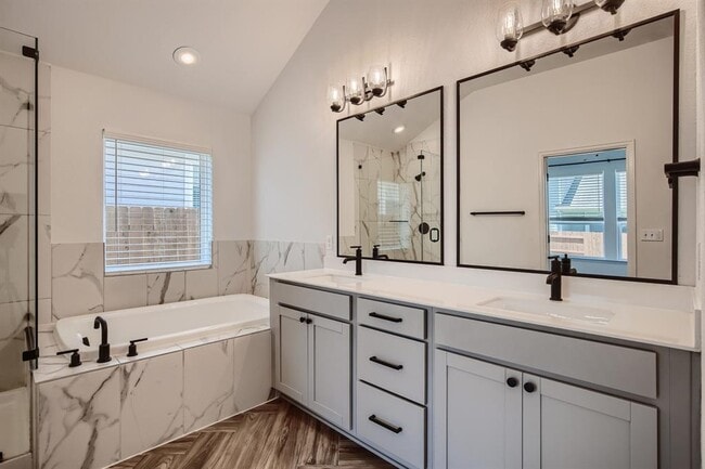 Building Photo - 7904 Gilwice Ln