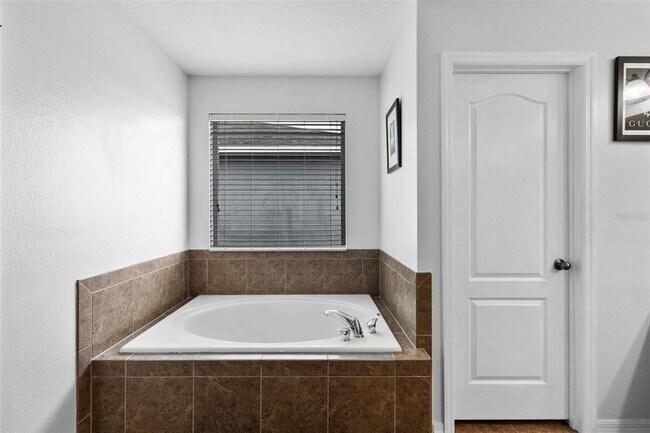 Building Photo - 15210 Montesino Dr