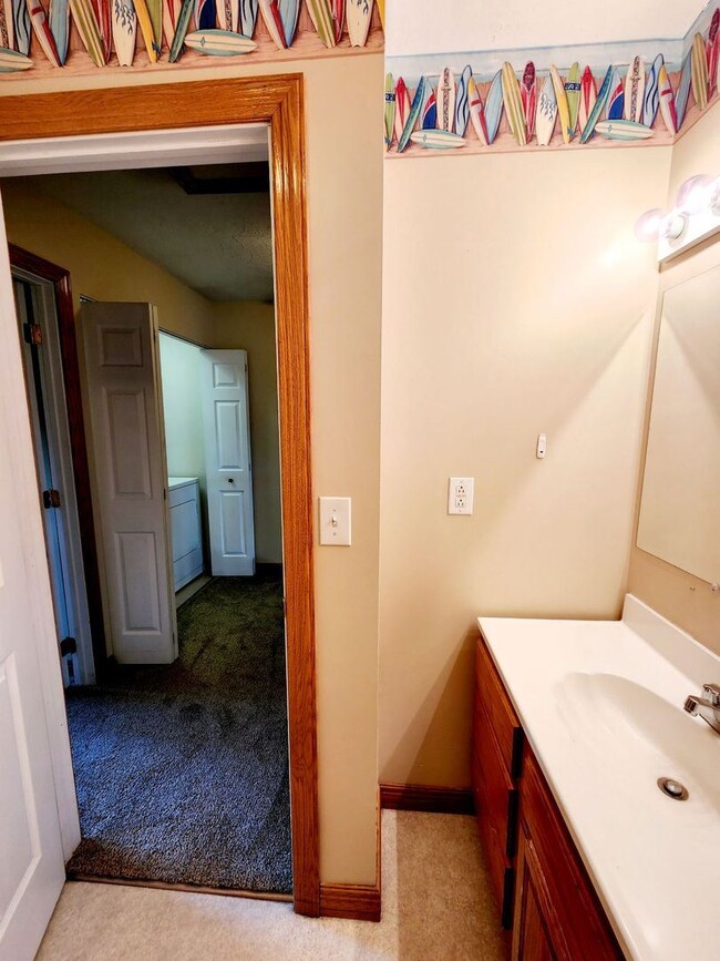 Building Photo - 2 br, 1.5 bath House - 4 Bakers Pointe