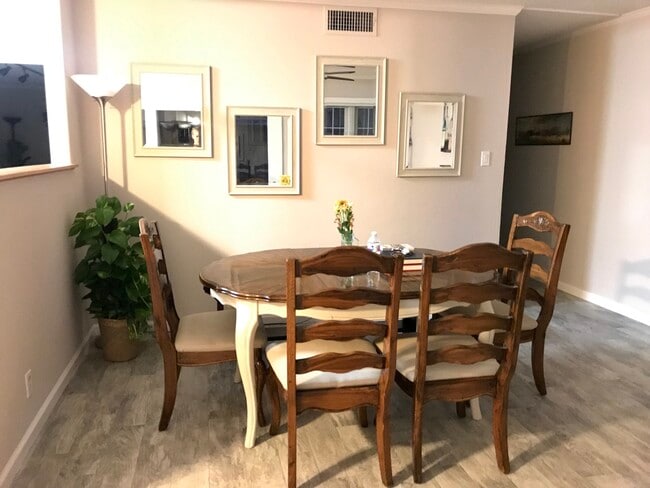 Building Photo - 1865 Coronado Hills Dr