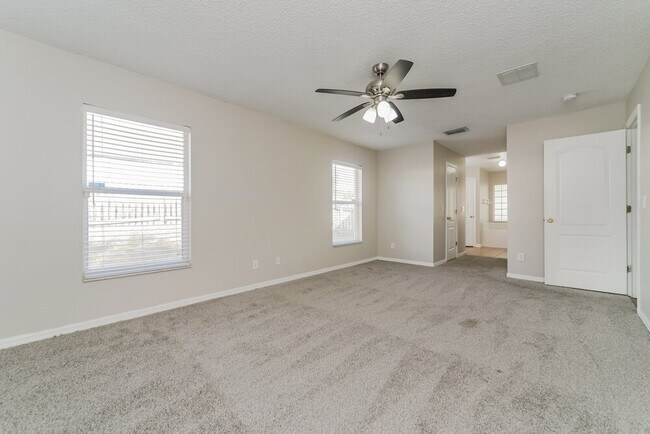 Building Photo - 214 Pleasant Hill Dr