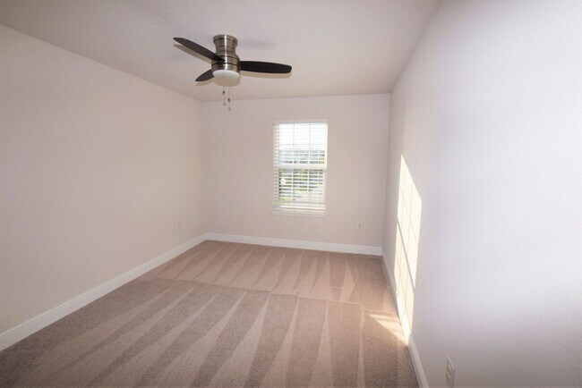 Building Photo - 4358 Silver Creek St