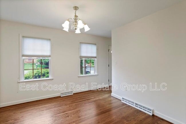 Building Photo - 173 Stanford Rd