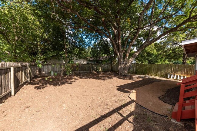 Building Photo - 12909 Campos Dr