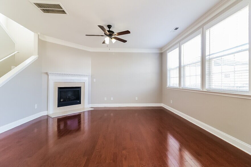 Building Photo - 3226 Mackinac Island Ln