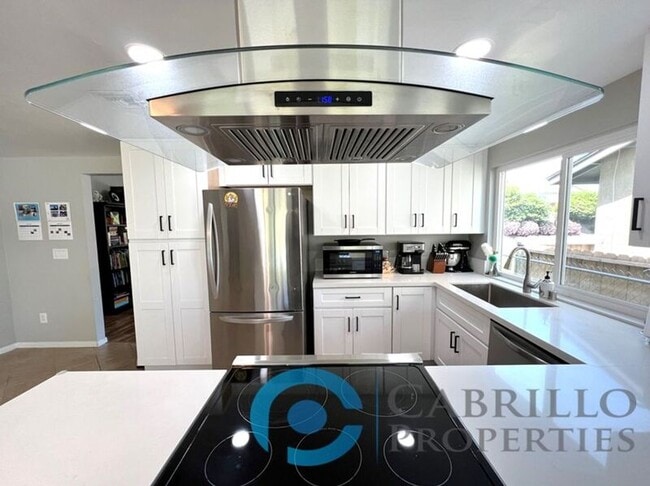 Primary Photo - 2419 Fieldlane Pl