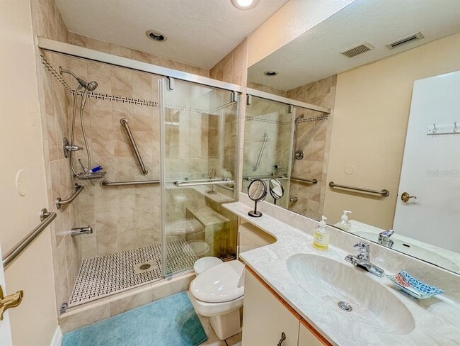 Building Photo - 5574 Chanteclaire