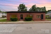 Building Photo - 412 Flat Dr