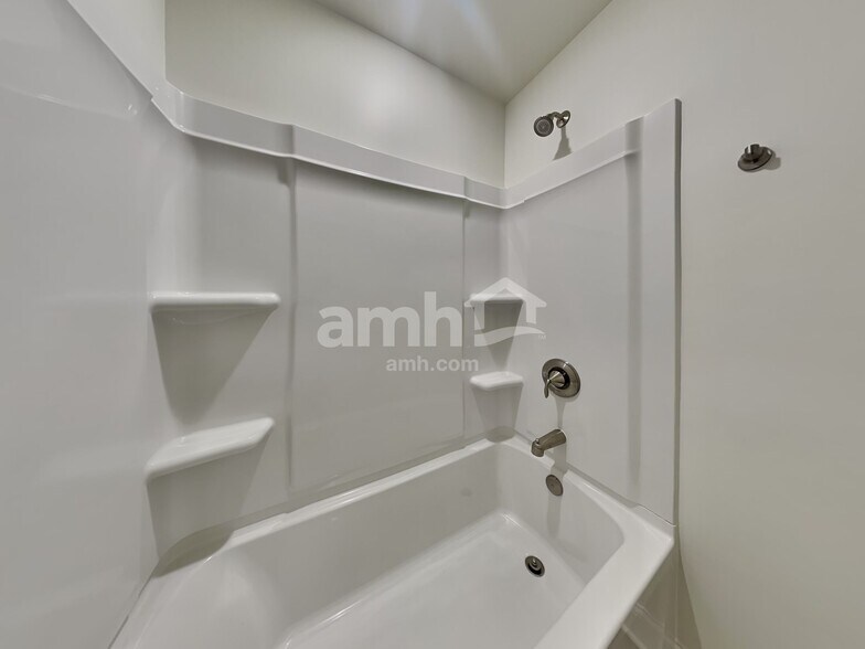 Building Photo - 3099 Ansley Place Rd