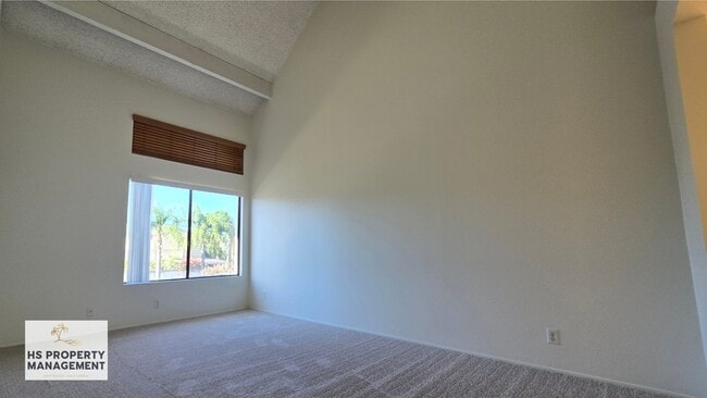 Building Photo - 1542 Granite Hills Dr