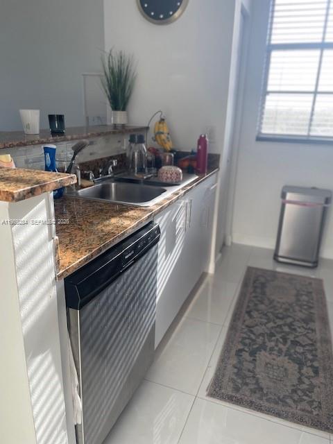 Building Photo - 215 SW 42nd Ave