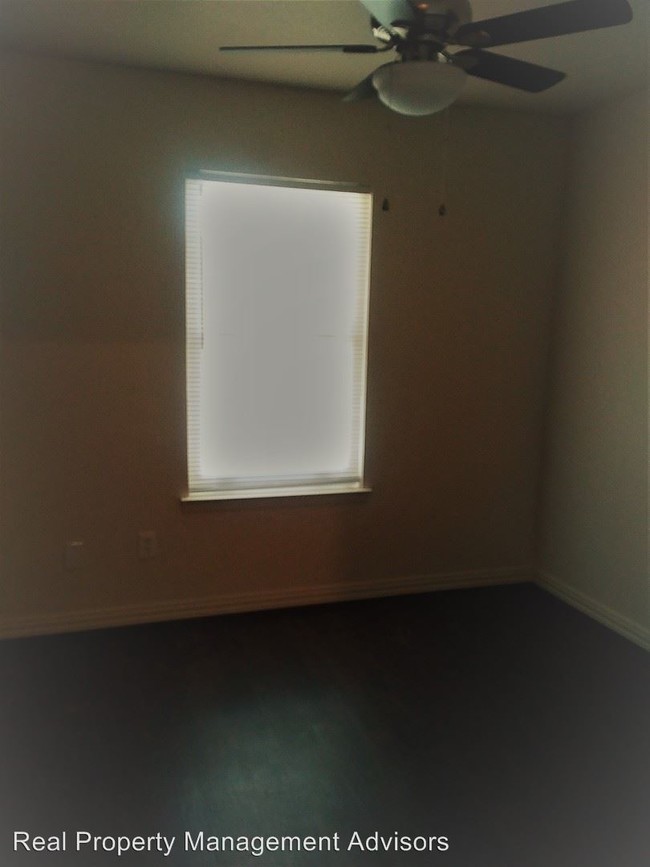 Building Photo - 5704 Emerald Forest Dr