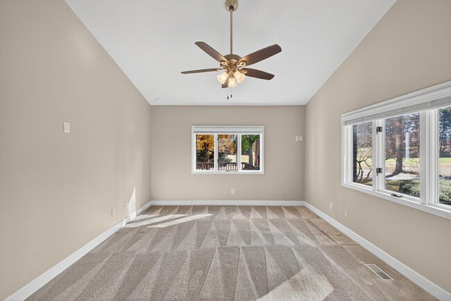 Building Photo - 205 Club Villa Dr W