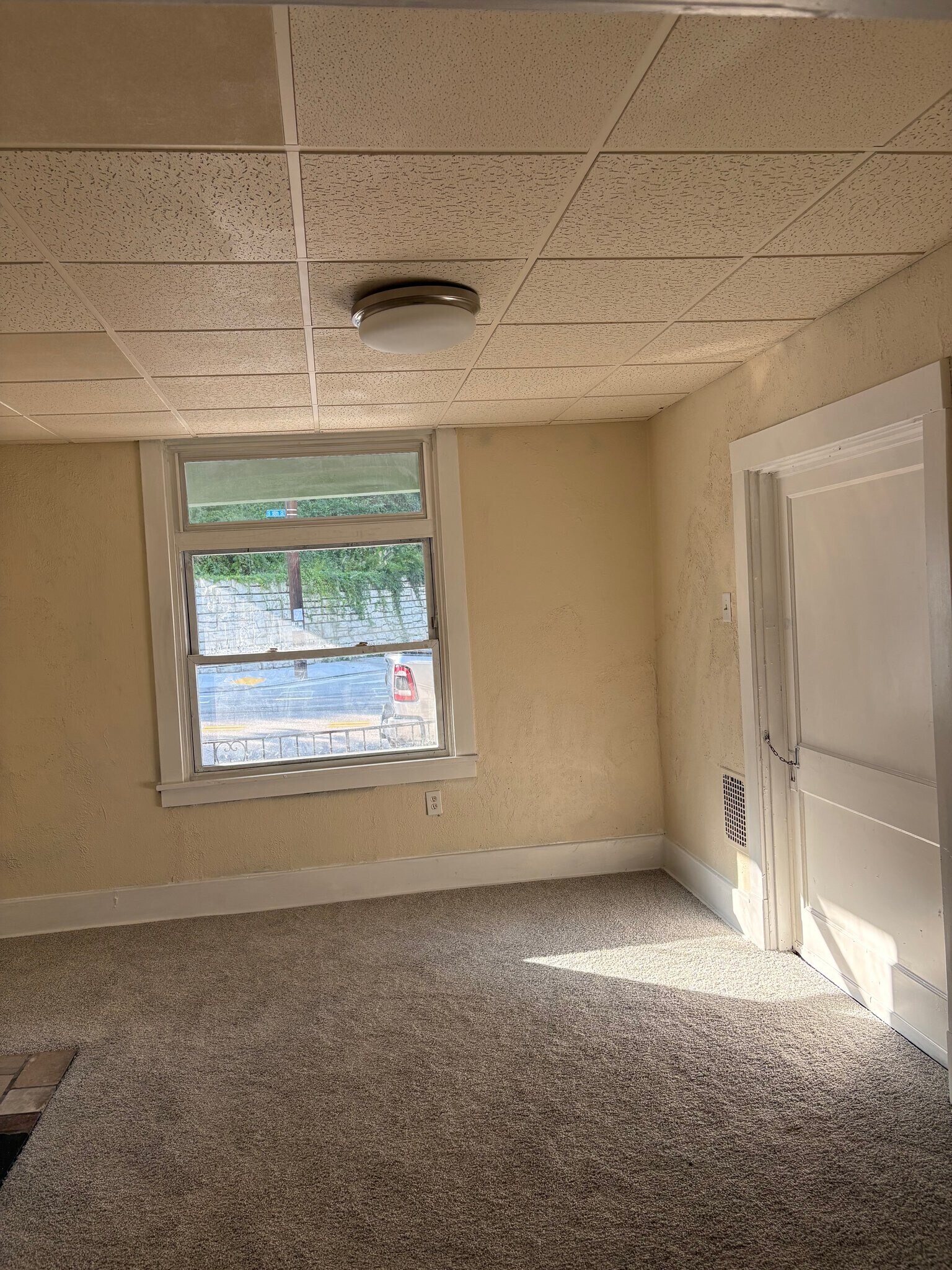 Building Photo - 2515 S 18th St