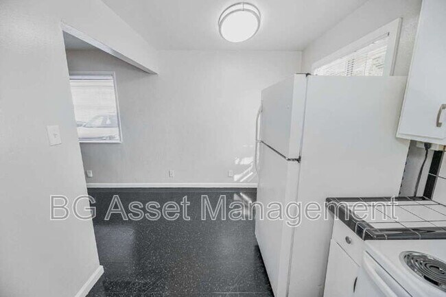 Building Photo - 134 Marina Way