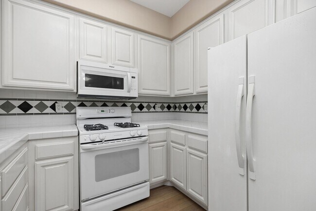 Building Photo - 12810 Via Nieve