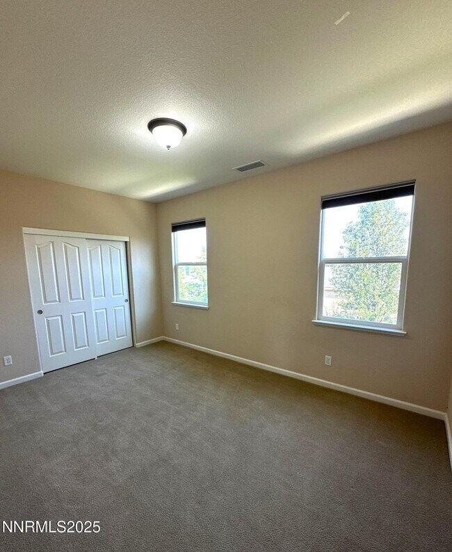 Building Photo - 545 Terracina Way
