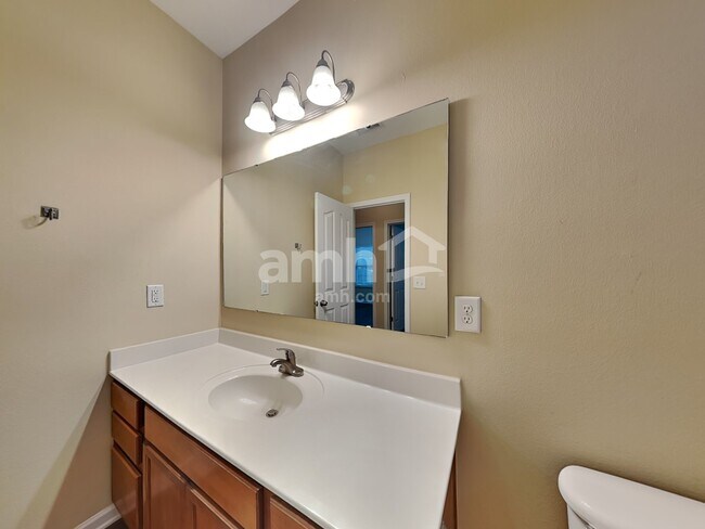 Building Photo - 5279 Crosswinds Rd