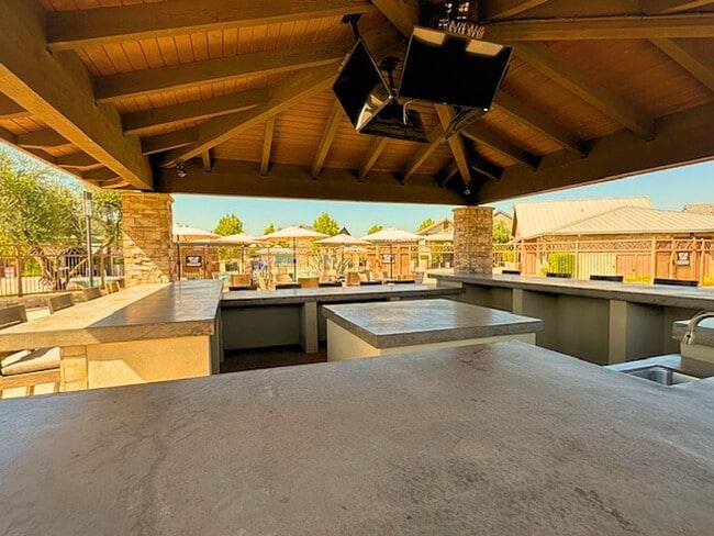 Building Photo - $2,195 Madera, Riverstone Community, HWY 4...