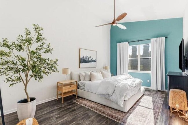 Building Photo - 9507 Lake Serena Dr