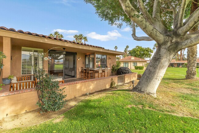 Building Photo - 17 Lugo Dr