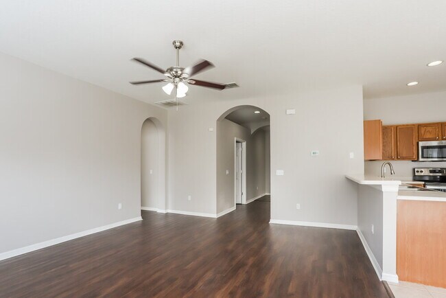 Building Photo - 712 Parsons Pointe St