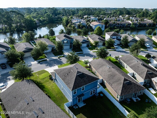 Building Photo - 8279 Meadow Walk Ln