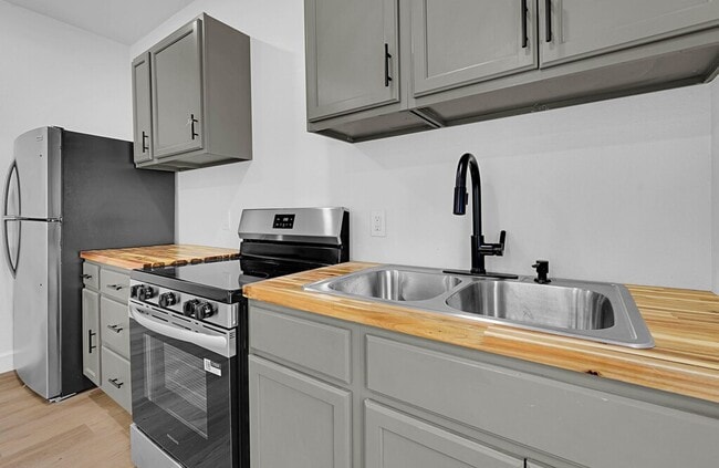 Building Photo - Newly remodeled 4BD 2BA home in Waco