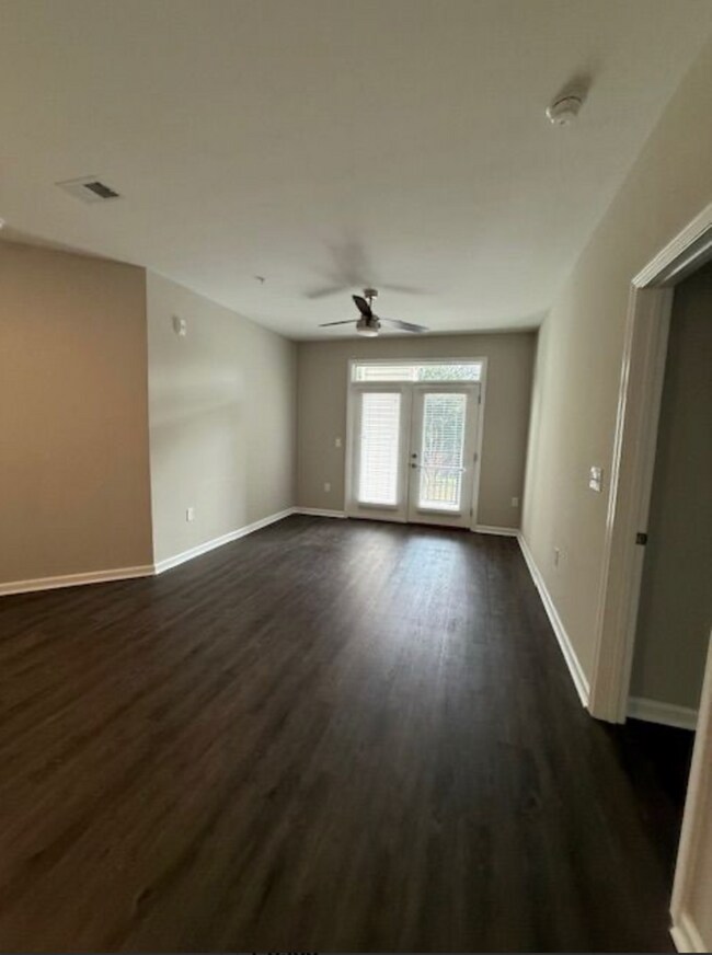 Building Photo - 5630 Lucas Ct
