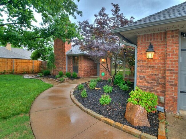 Building Photo - *Rare Find* Stunning Brookhaven 4 Bed 2.5 ...