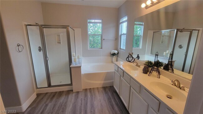 Building Photo - 10580 Olympic Pine Dr