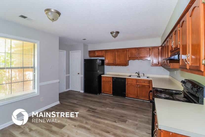 Building Photo - 8257 River Creek Cove