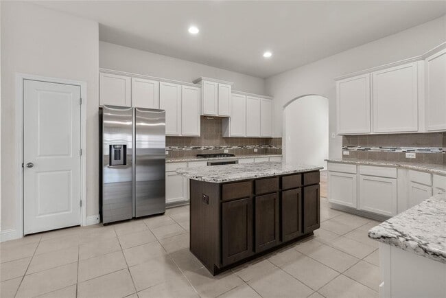 Building Photo - 3622 Pasteur Ln