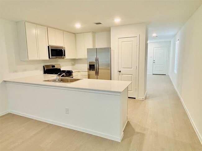 Building Photo - 1747 W Stroker Rd