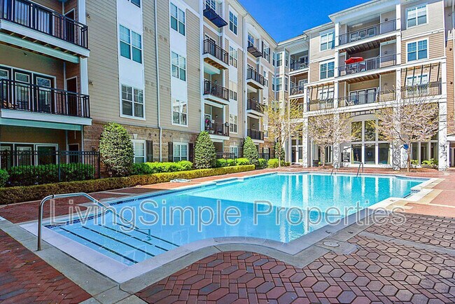 Building Photo - 501 Hungerford Dr