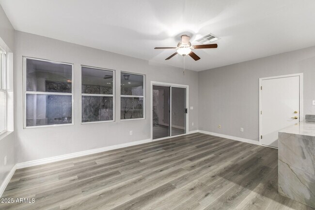 Building Photo - 3006 W Ferruccio Pl